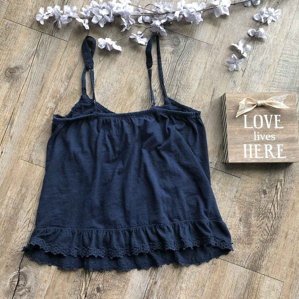 2/$20 ❤️ Hollister Navy Ruffled Easy Fit Cami Tank - Picture 3 of 6